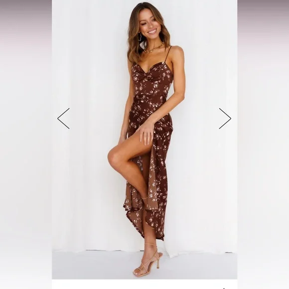 HELLO MOLLY Gimme Whiplash Midi Dress - Picture 7 of 10